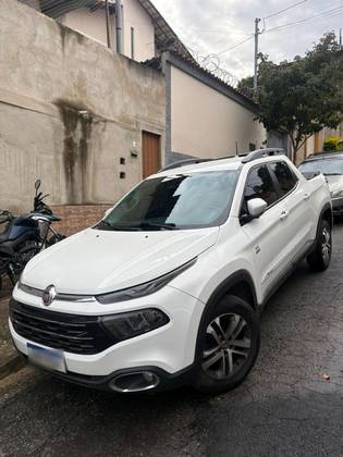 FIAT TORO 2.4 16V MULTIAIR FLEX BLACKJACK AT9 FIAT TORO 2.4 16V MULTIAIR FLEX BLACKJACK AT9